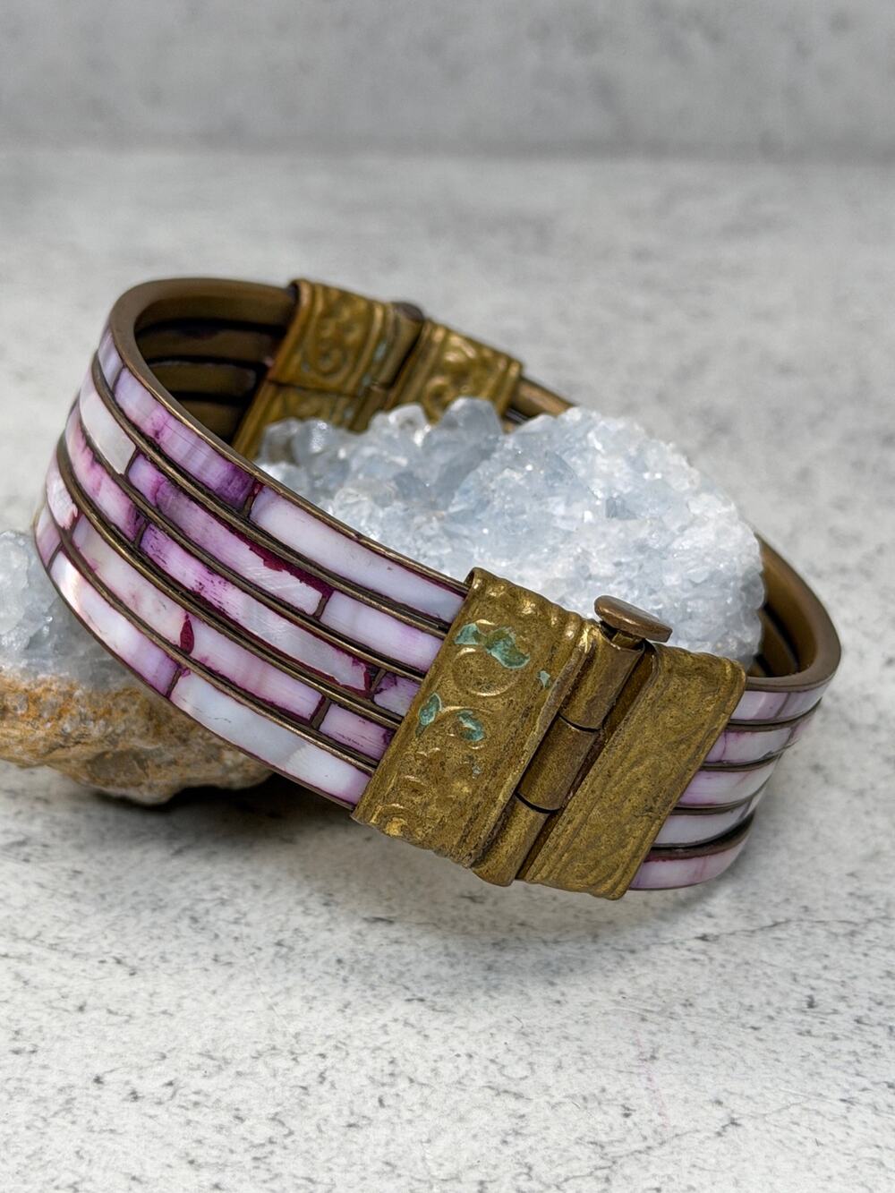 Vintage MOP Purple Shell Inlay Brass Hinged Bracelet